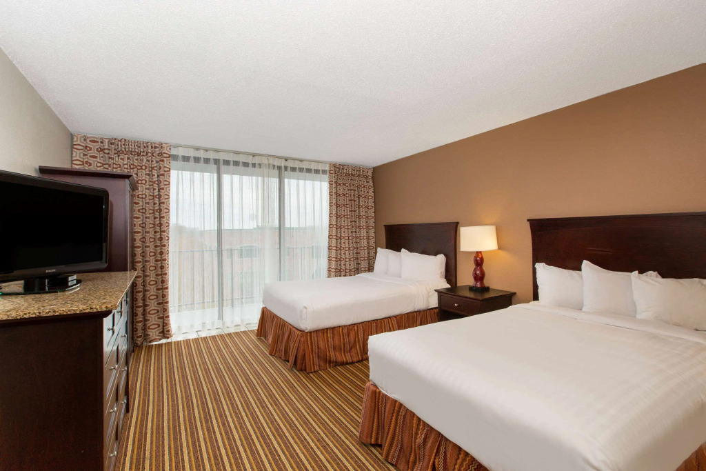 Aksarben Suites, A Trademark Collection Hotel