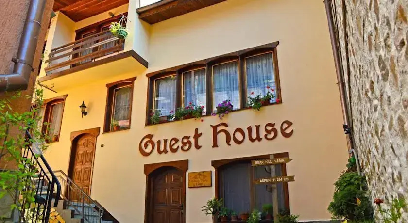 Palyongov Guest House