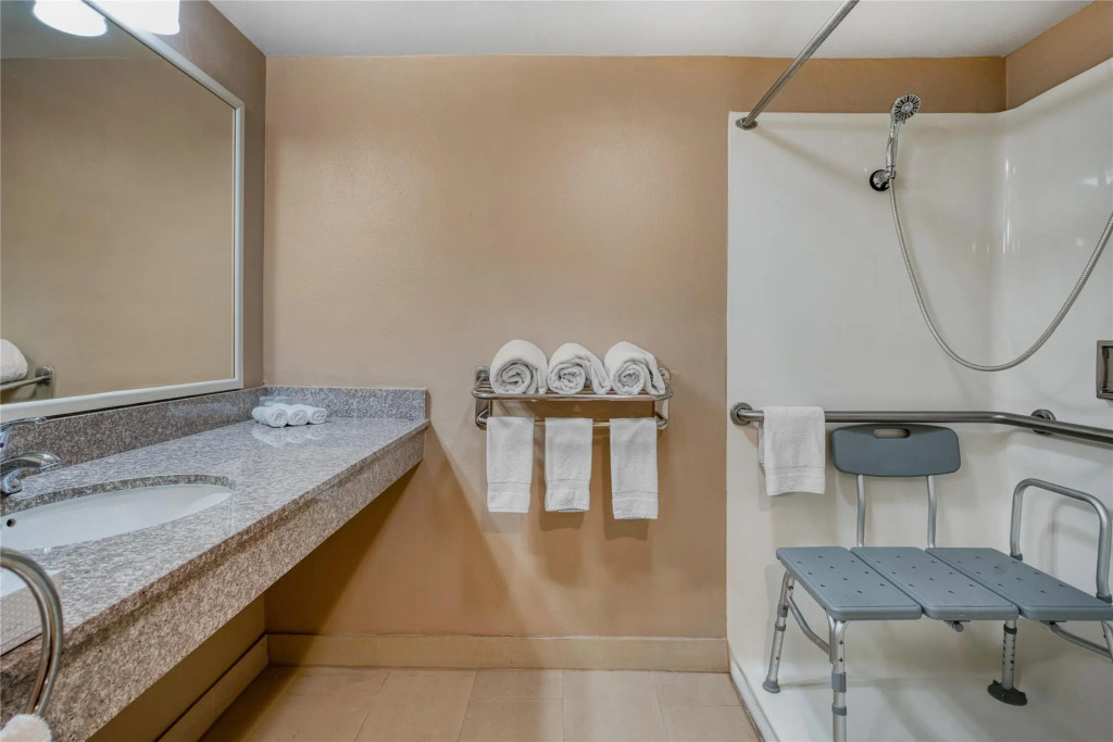 SureStay Hotel by Best Western Camarillo