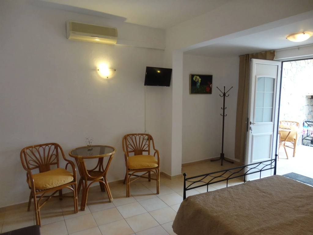 Polydoros Appartments