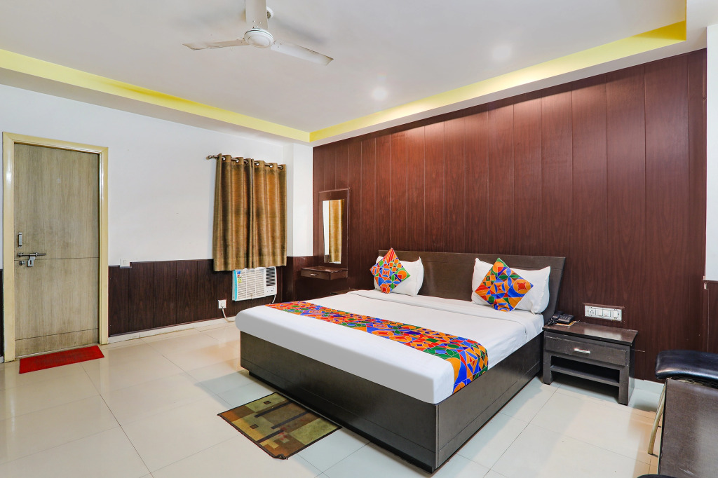 FabHotel MJ International