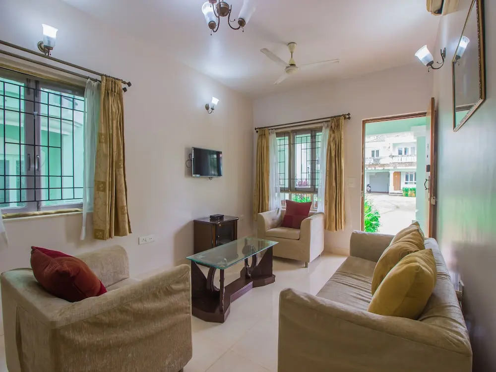 OYO 16440 Home 3BHK with Pool Benaulim