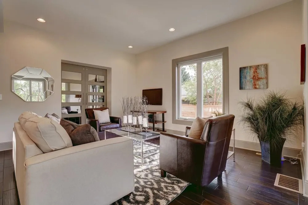 Heart of Denver Luxury Living 3 Bd 2.5 Ba