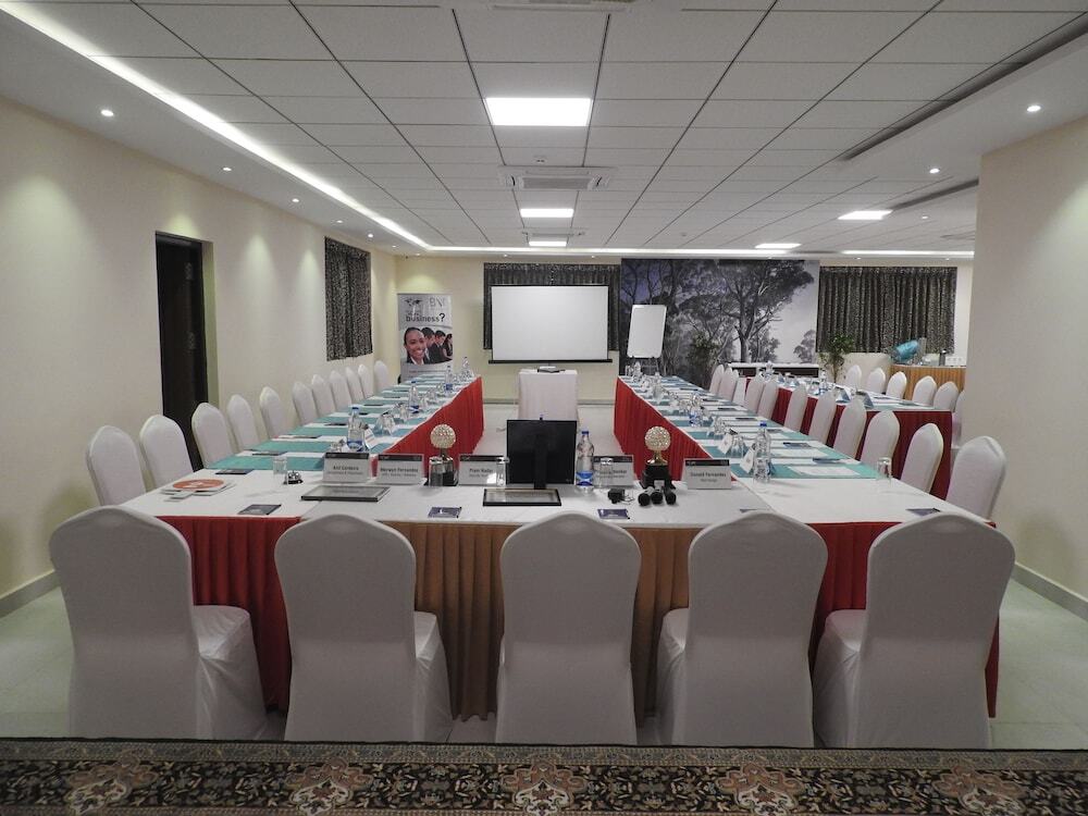 Fabhotel Prestige
