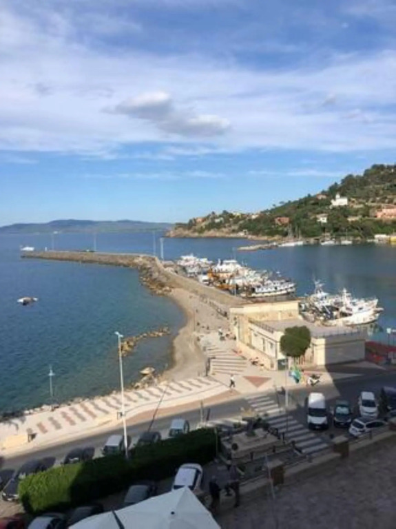 Centrally located apartment with sea view-casetta Annunziata