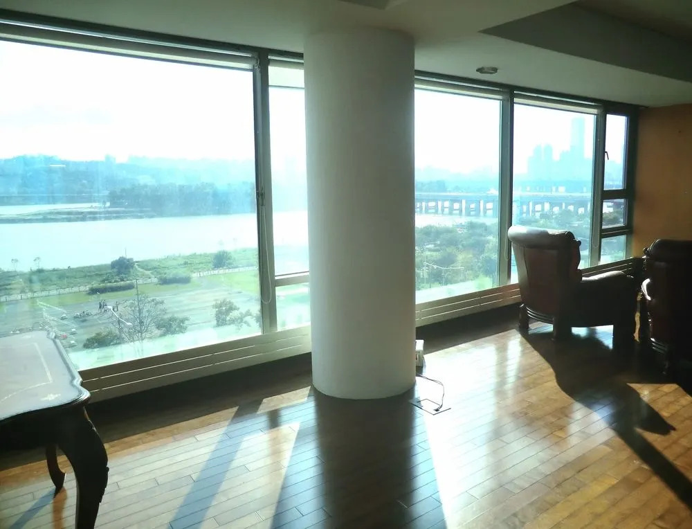 The River View House
