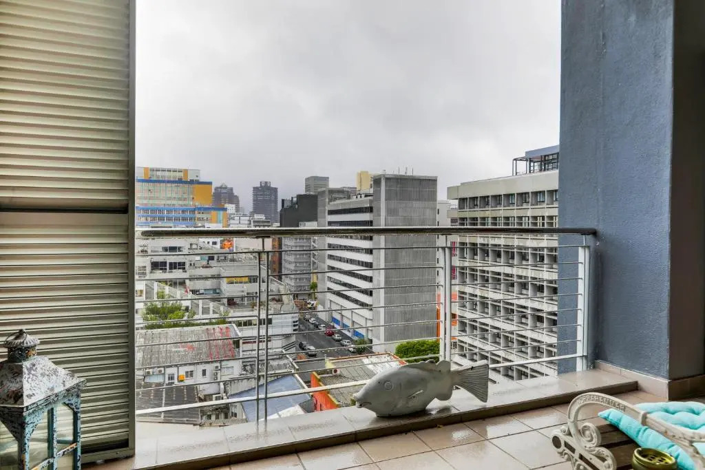 Stylish Central Apartment near Table Mountain