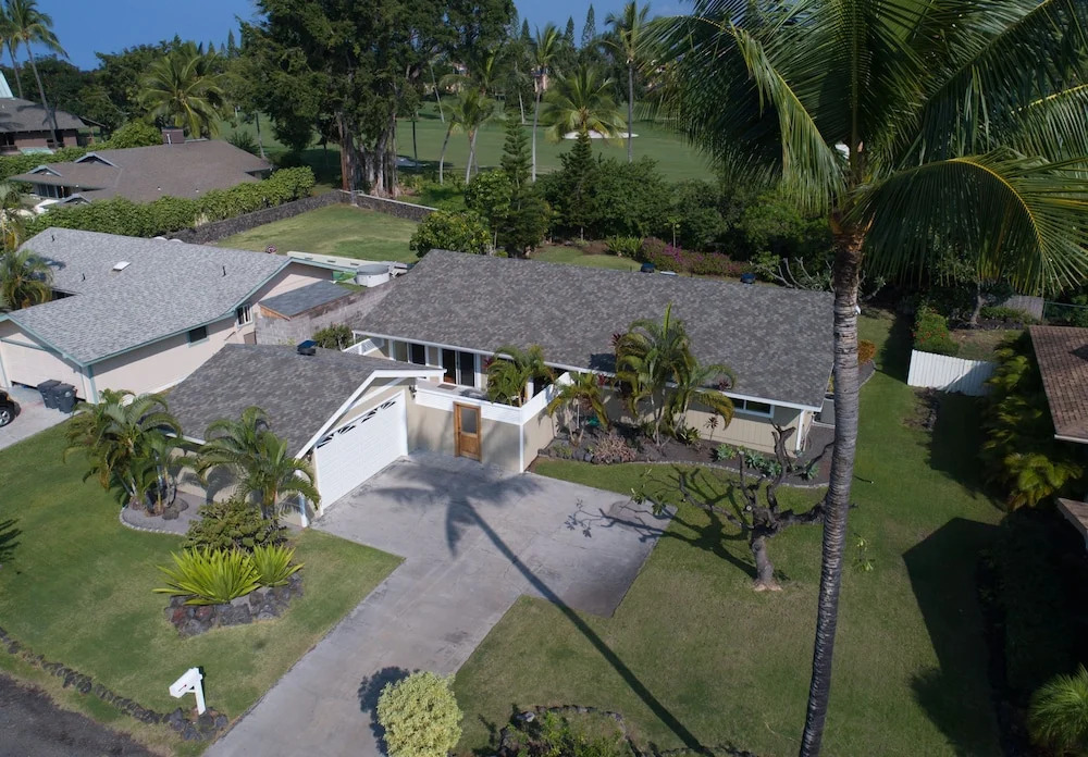 He'eia Bay Beach Bungalow (Big Island) by RedAwning