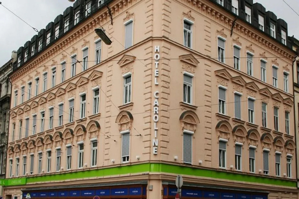 Hotel Caroline