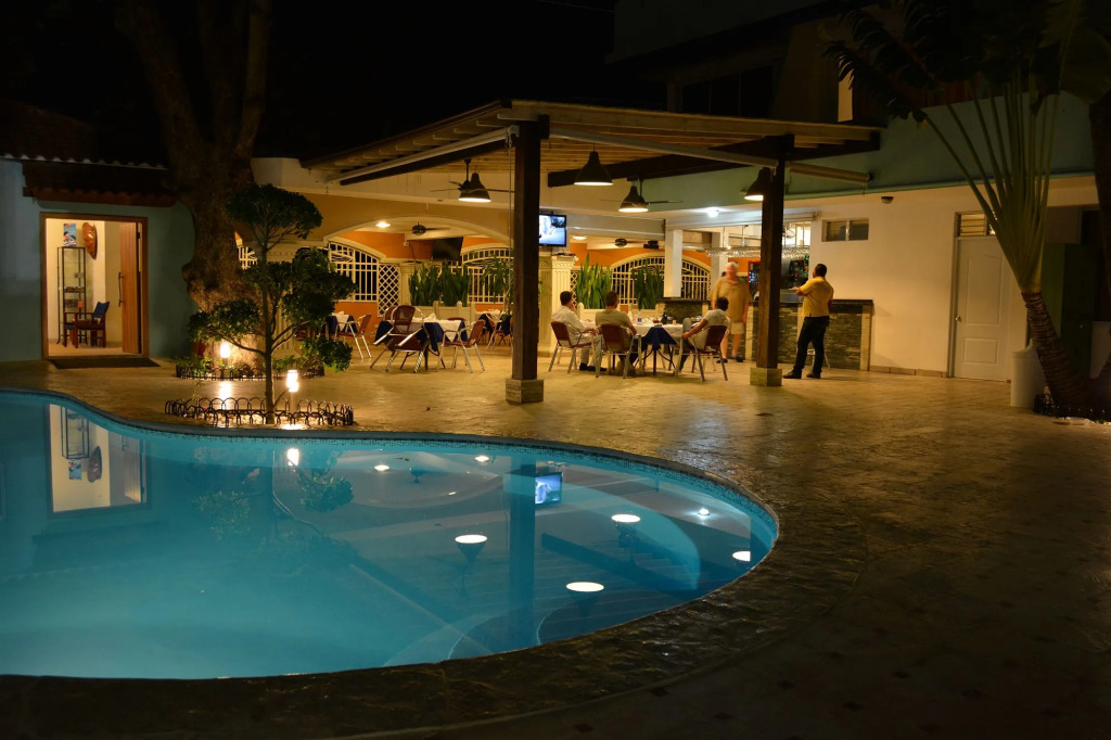 New Garden Hotel