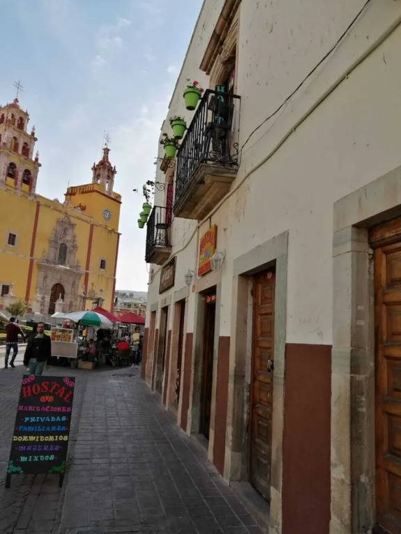 Hostal Rotamundos Casa Frida