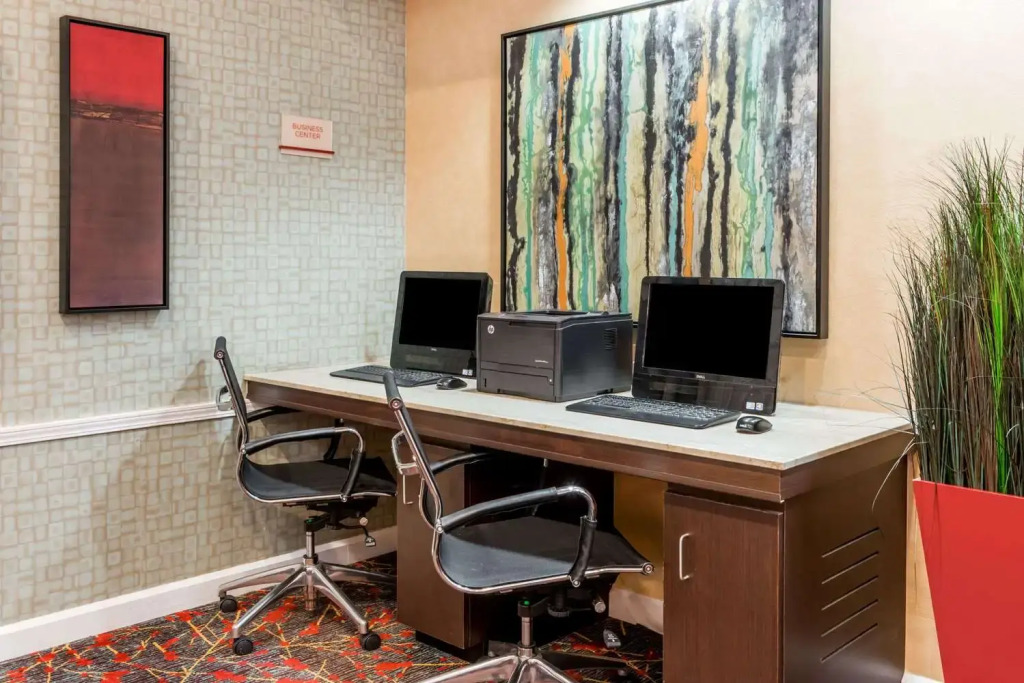 Value Suites Extended Stay - St Louis