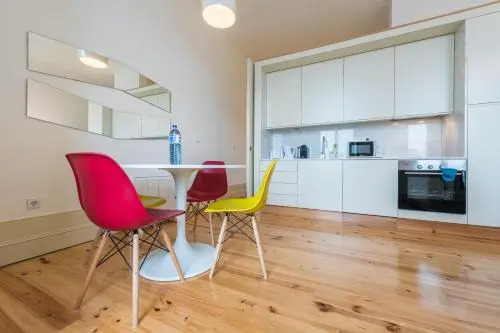 TPC Yellow Tiles Apartment