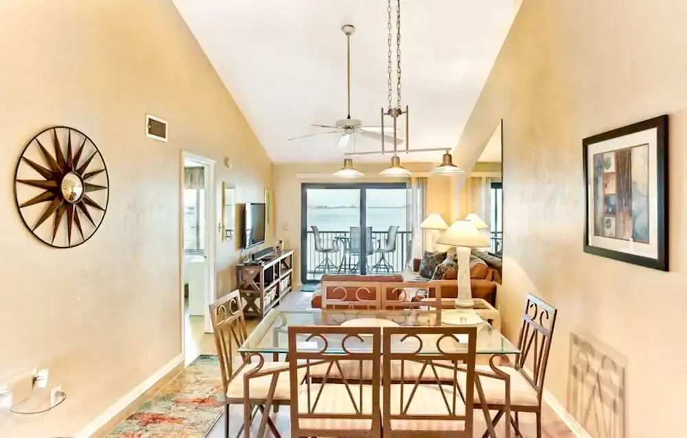 Mariner Point 1043