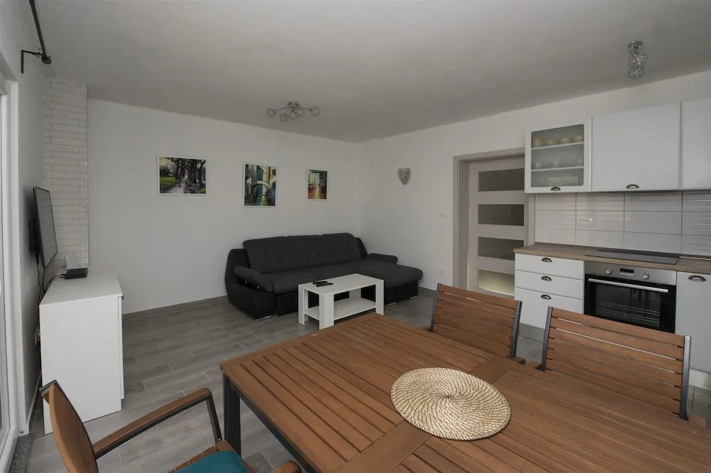 Apartment Jure