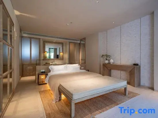 Nanjing Danxi · Zhenzhuquan Hot Springs Lakeside Mountain Lodge