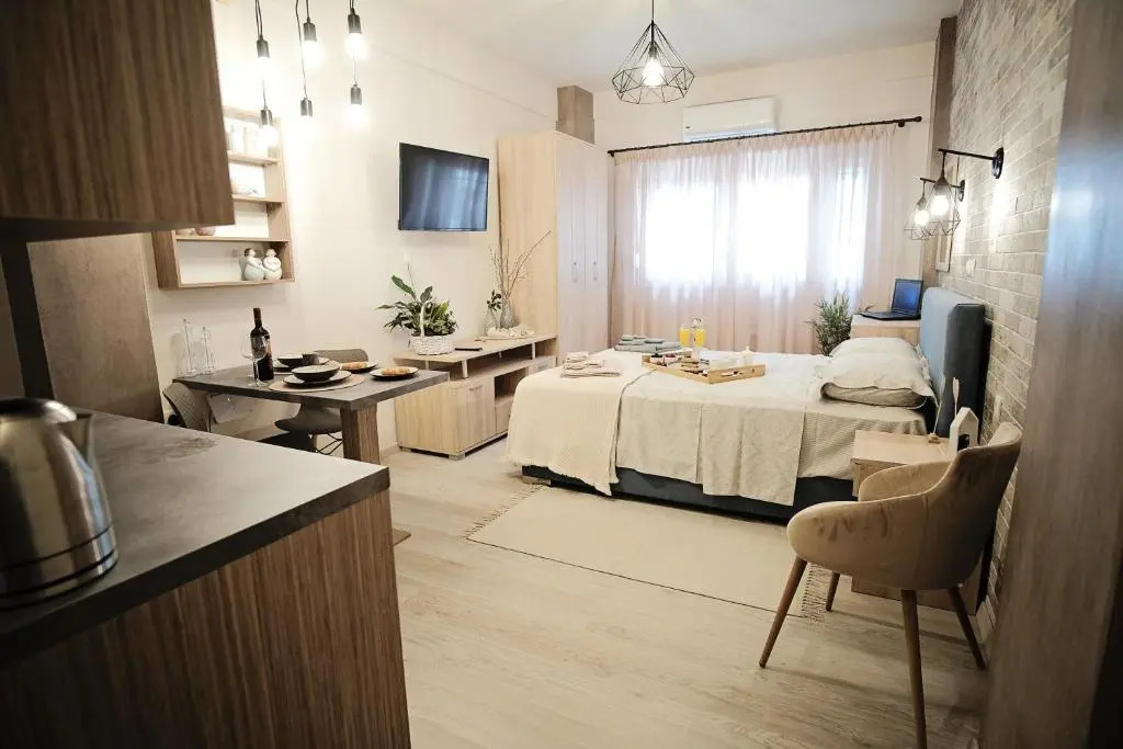 Sunny Suites & Studio