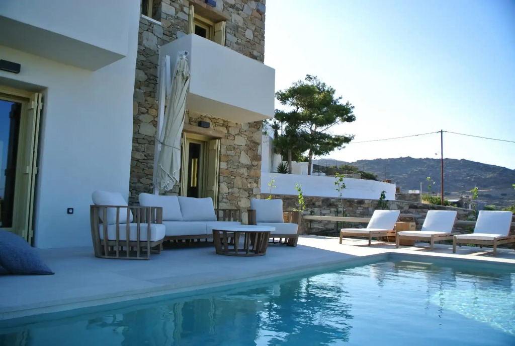 Agiannirema Ios Stone Houses with private pool