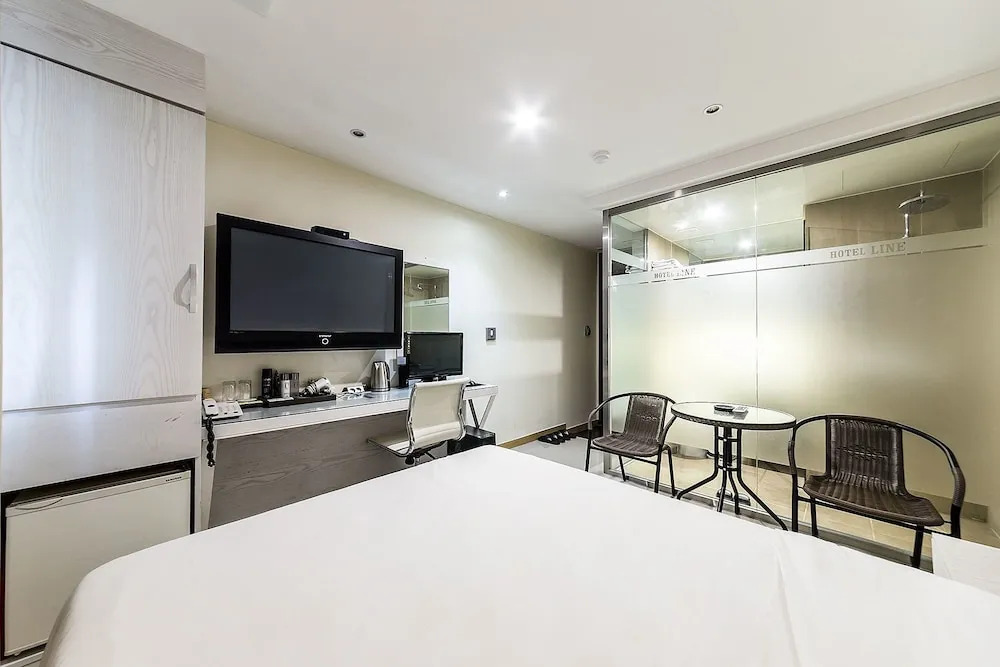 Line Hotel Suwon
