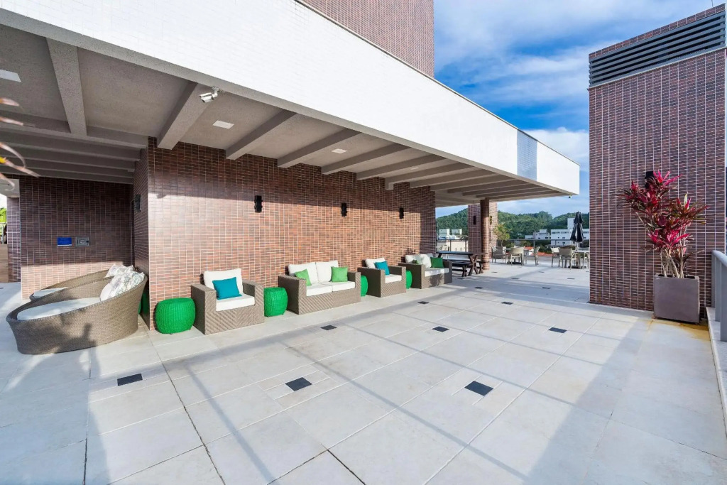 Porto Madero 201 - Apartamento no centro de Bombinhas - Rooftop com piscina e academia - À poucos metros da praia