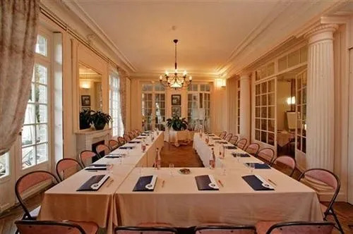 QUALYS-HOTEL Le Château Du Pelavé