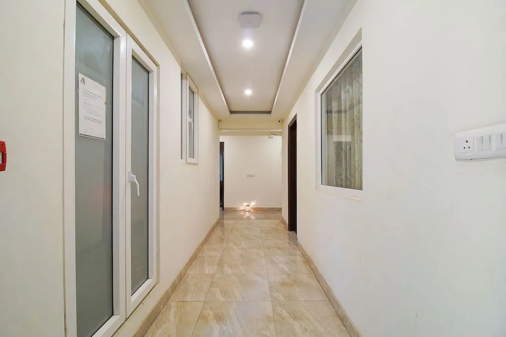 OYO Rooms Golf Course Road II