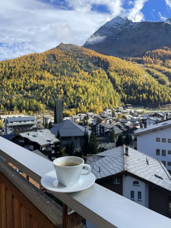 Impeccable 3-bed Duplex Penthouse in Saas-fee