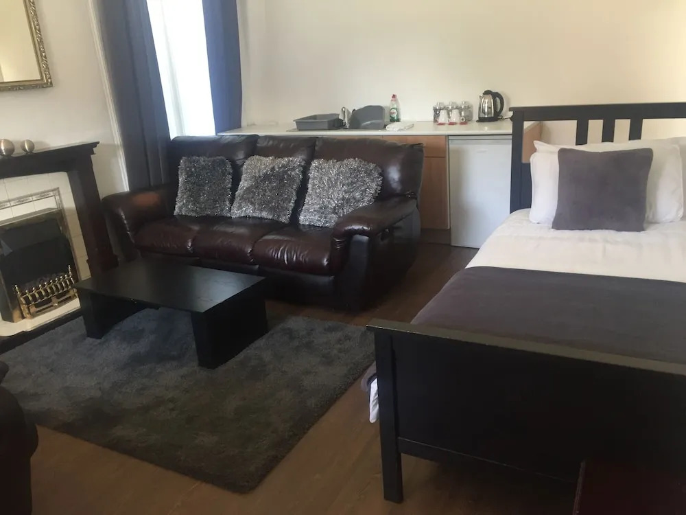 Anchorage Accommodation