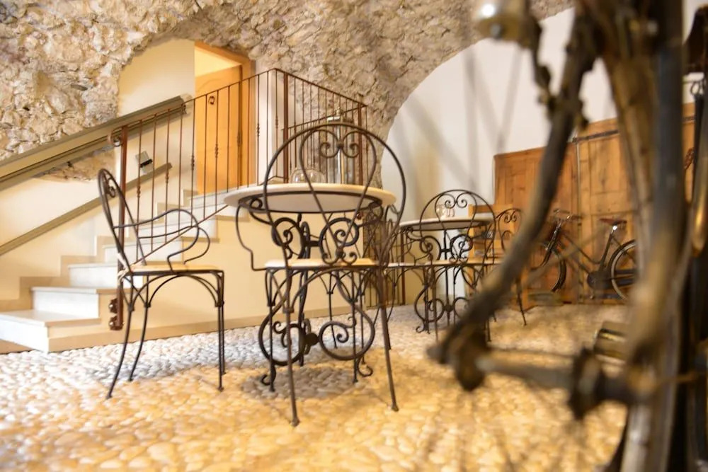 Pietra Rara Apartments