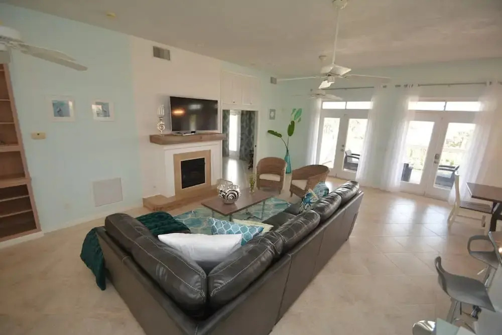 Just Beachy A Luxury Retreat Sleeps 12 3 Levels with Elevator- Perfect for 1-3 Families Travelin