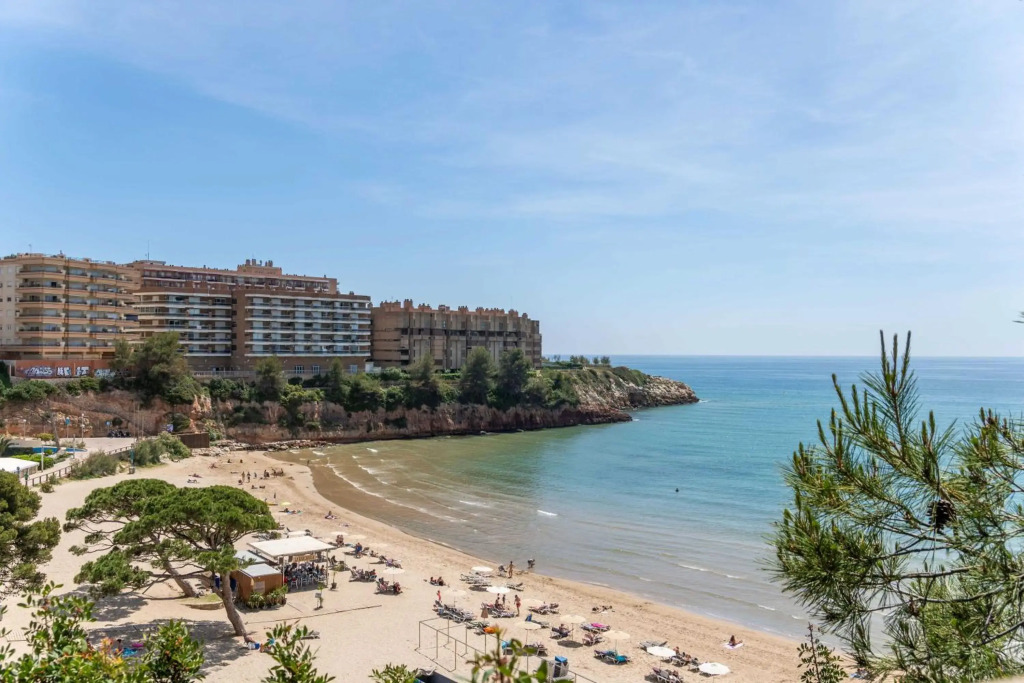 Cambrils-4BD-Piscina-BBQ-PetFriendly-Port Aventura