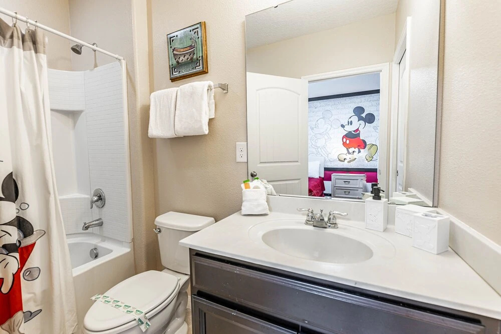 Brand New Luxury Townhome w/ Pvt Pool Close to Disney Parks by Redawning