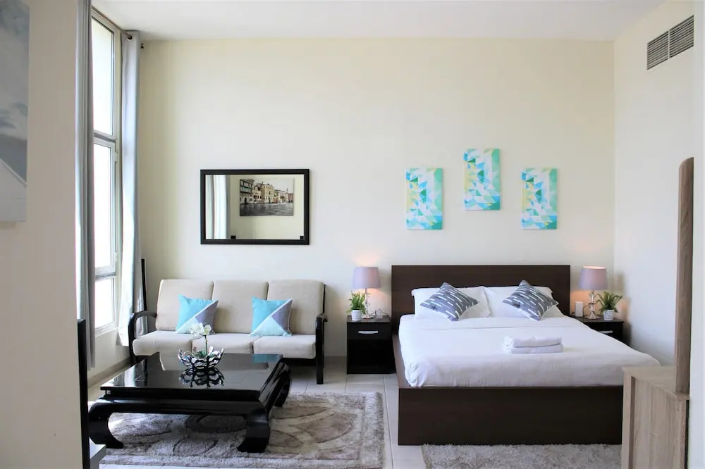 IRN - Spacious Studio in Discover Garden