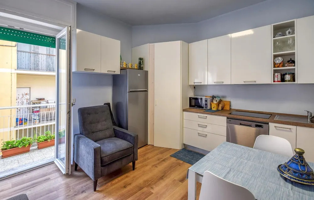 Beautiful Apartment in Rapallo With Wifi and 2 Bedrooms