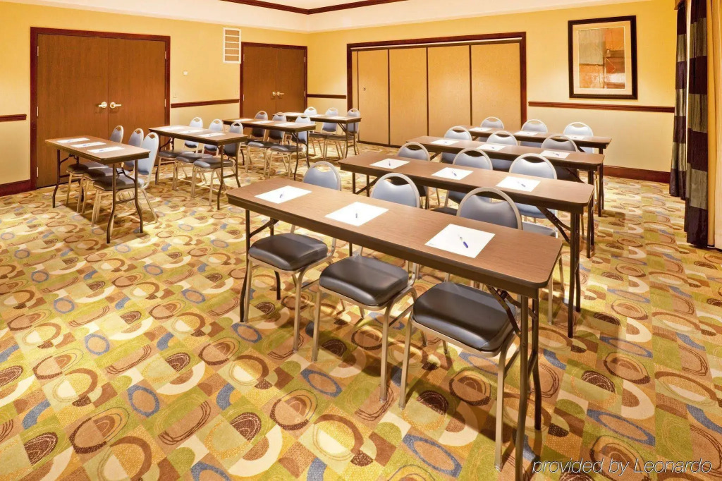 Holiday Inn Express and Suites Hotel - Pauls Valley by IHG