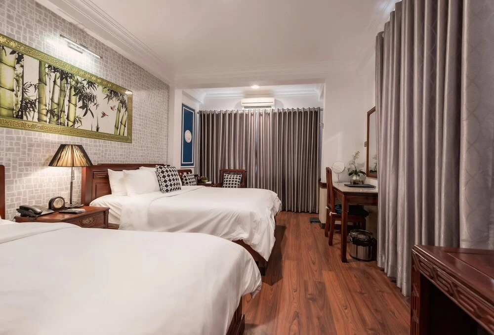 Prince II Hotel
