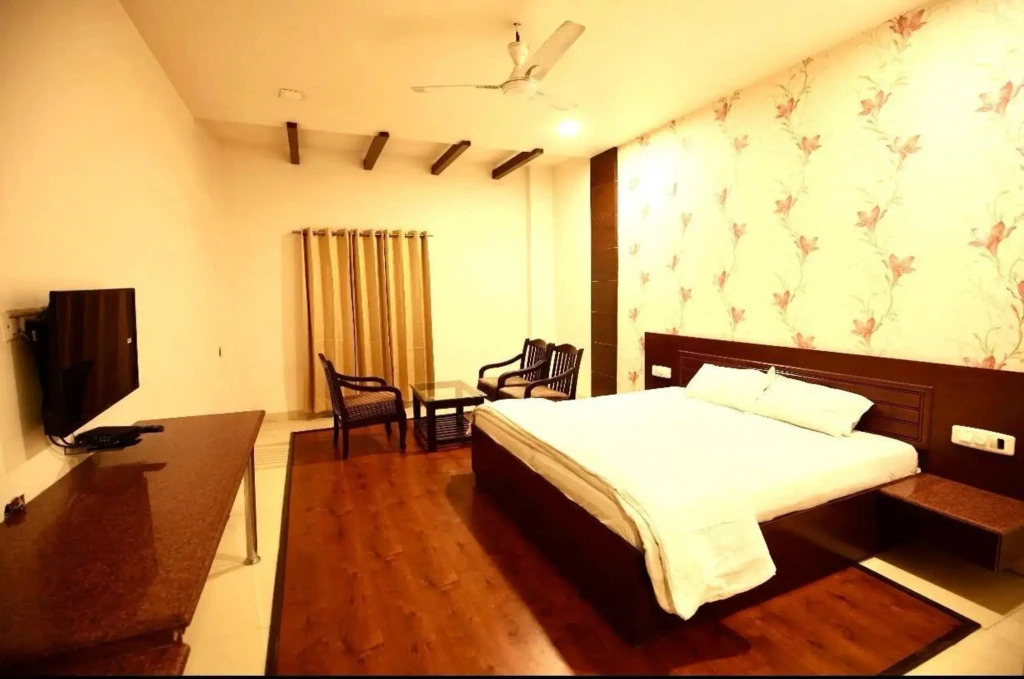Hotel Kishore International by OYO Rooms