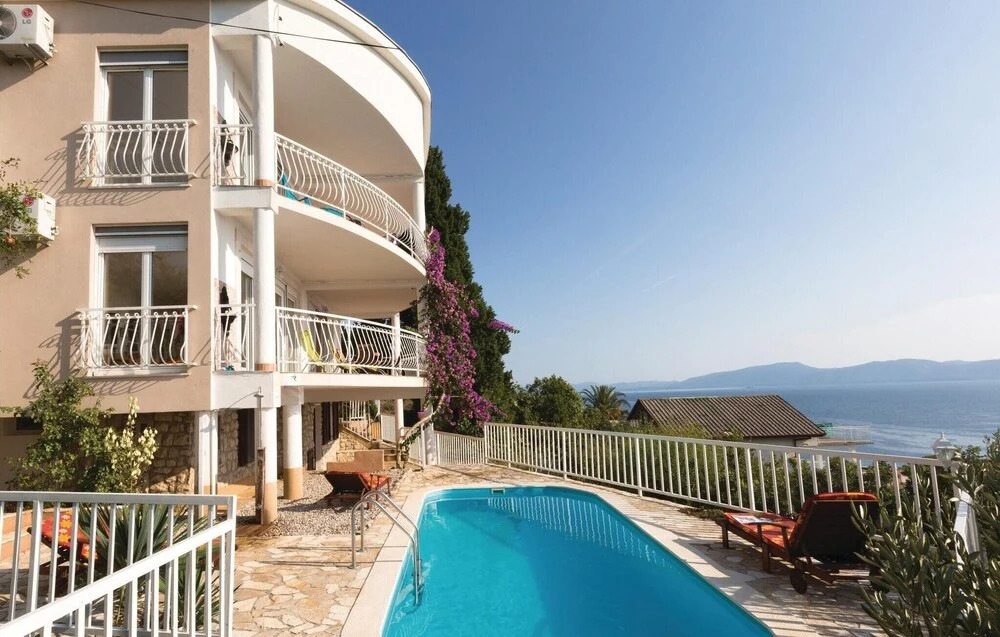 Beautiful Apartment in Podaca With 3 Bedrooms, Wifi and Outdoor Swimming Pool