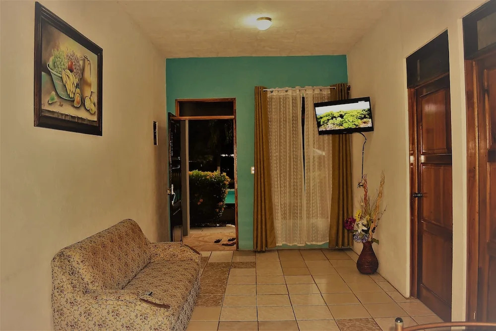 Hotel Marino Lodge