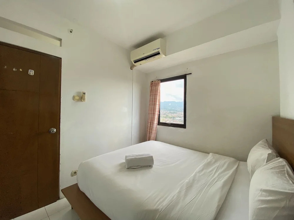 Japanese Style Spacious 1BR at Gateway Ahmad Yani Cicadas Bandung By Travelio