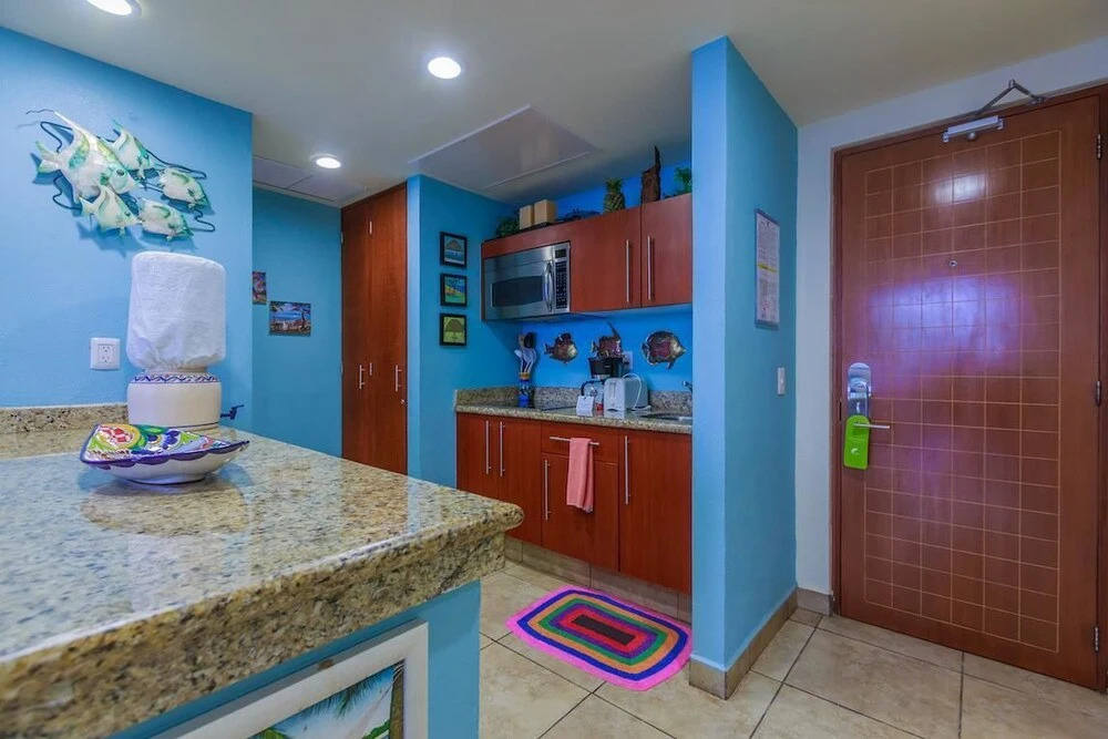 Beautiful Ground Floor Two Bedroom Suite at Ixchel