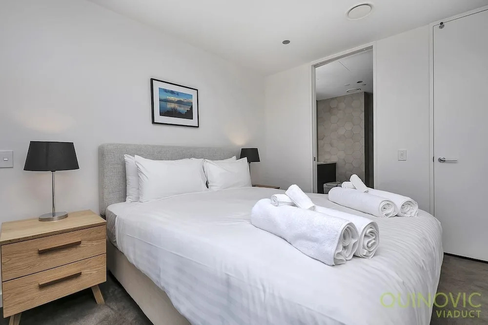 QV Luxury Victoria Park Apartment - 813