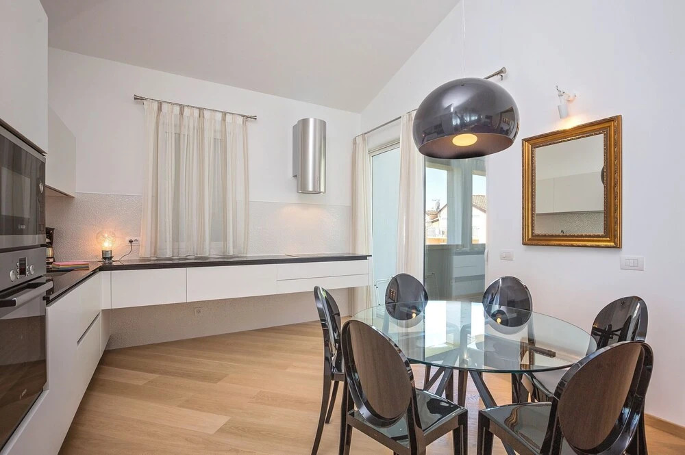 Apartments Berli 5