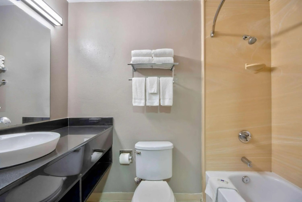 Studio 6 Extended Stay - San Antonio, TX - Six Flags