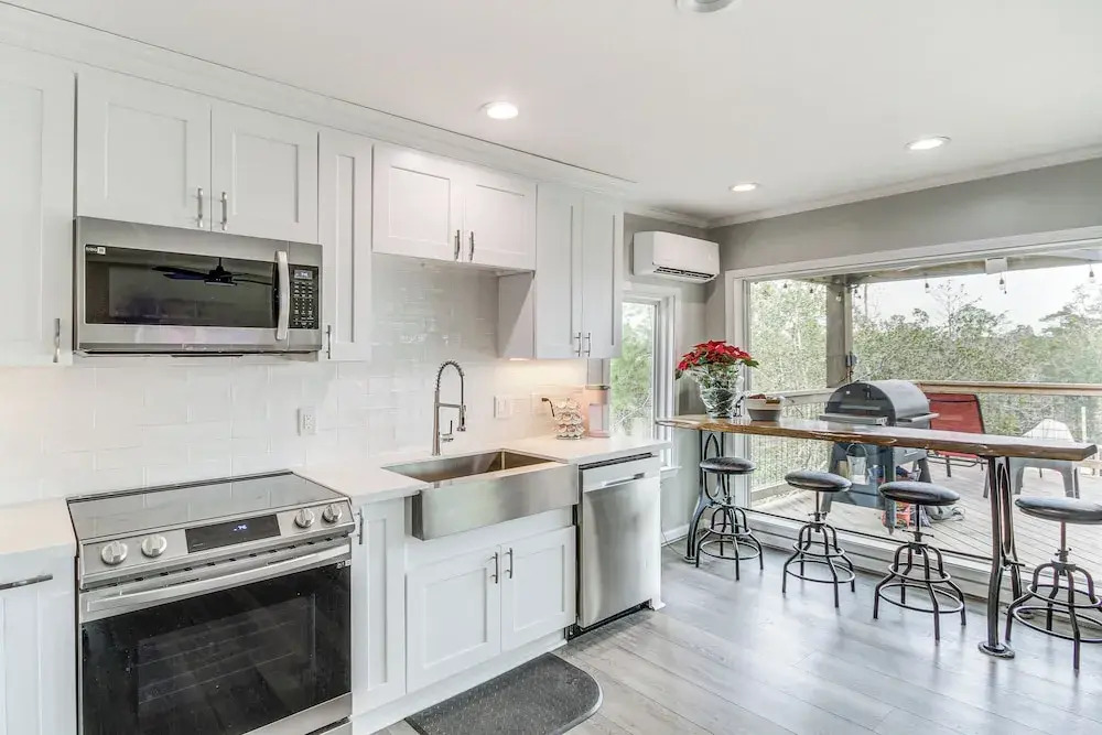 Bay St Louis Home w/ Private Dock + Kayaks!