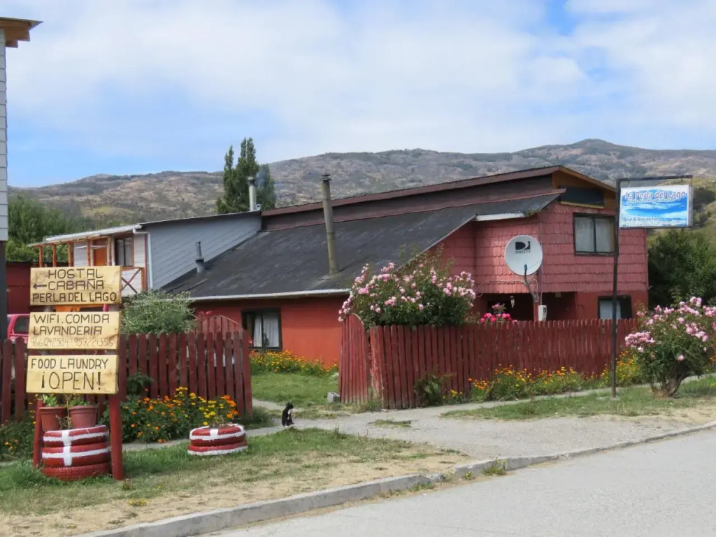 Hostal y Cabañas Perla del Lago