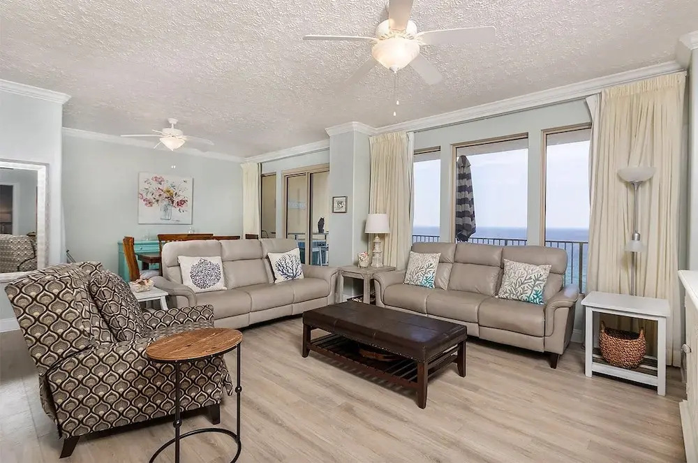 Wondrous Oceanfront Condo with Free Poolside WiFi - Unit 1105 by RedAwning
