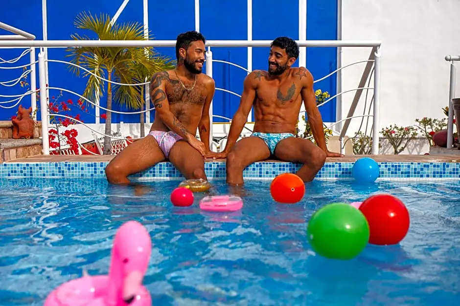 La Iguana Vallarta LGBT ADULTS ONLY - Romantic Zone - Party Clubbing Street