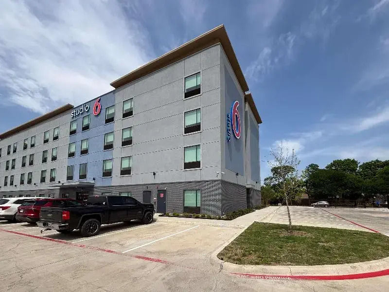Studio 6 Dallas, TX - Fair Park
