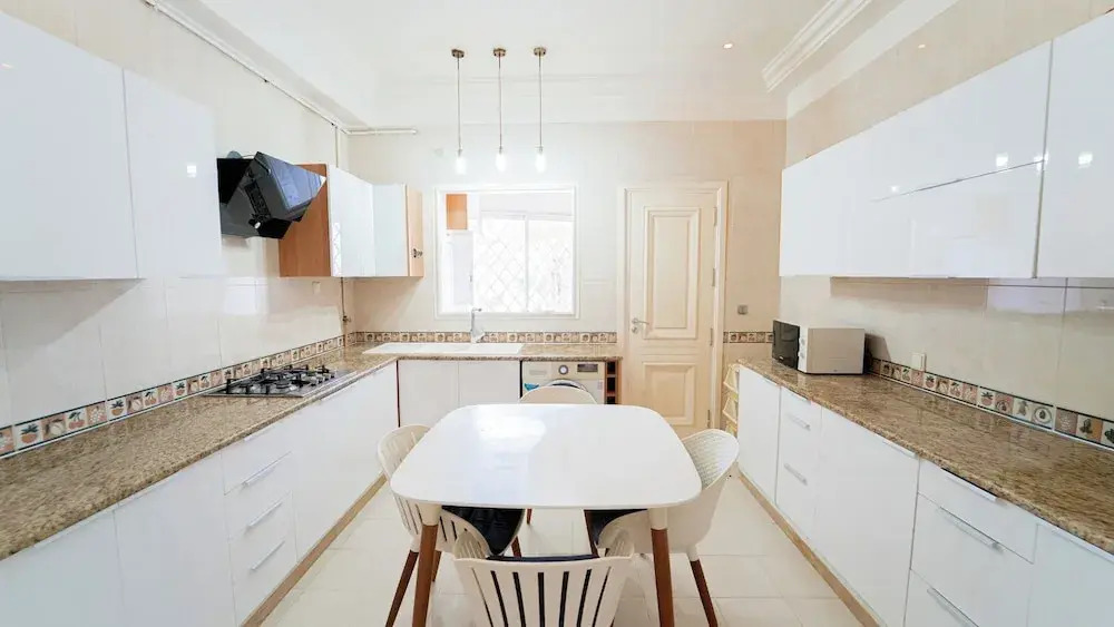 Infinity View Spacious 3 bd With Lake View
